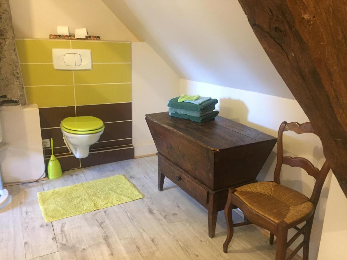 Bed and Breakfast Les Maitres Sonneurs Huriel Екстер'єр фото